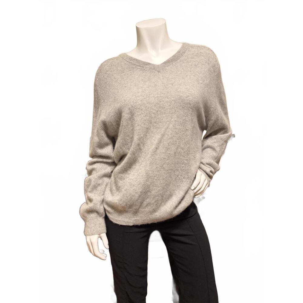 100% Cashmere Gray V-Neck Sweater Size M Soft Knit Pullover